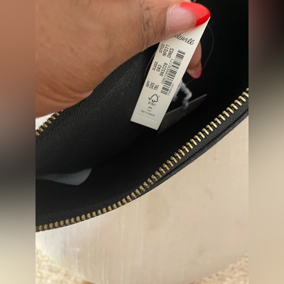 Madewell Black Leather Zip Pouch - Picture 3 of 4